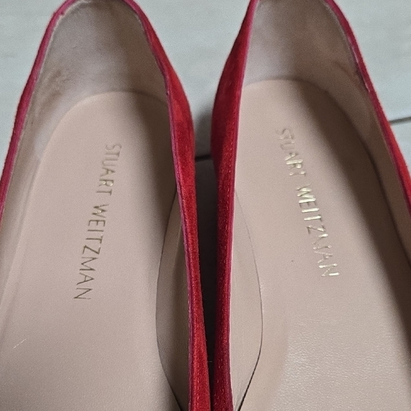 Stuart Weitzman Red/Coral Flats with Gold Accent - Picture 4 of 8
